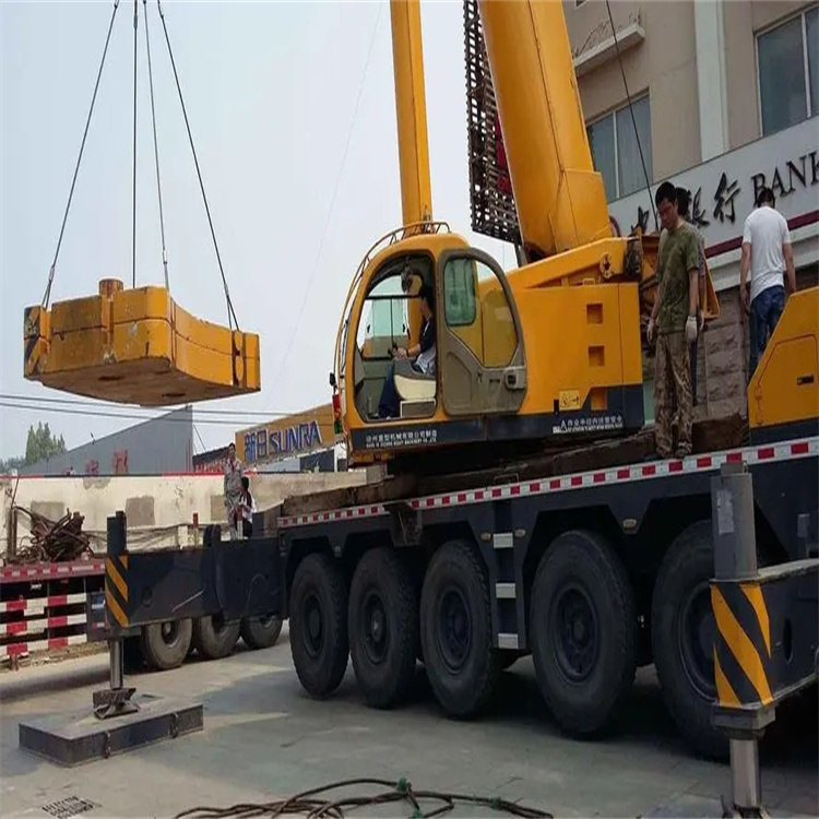 奎文当地吊车出租|机器吊装|75吨|工厂搬迁服务